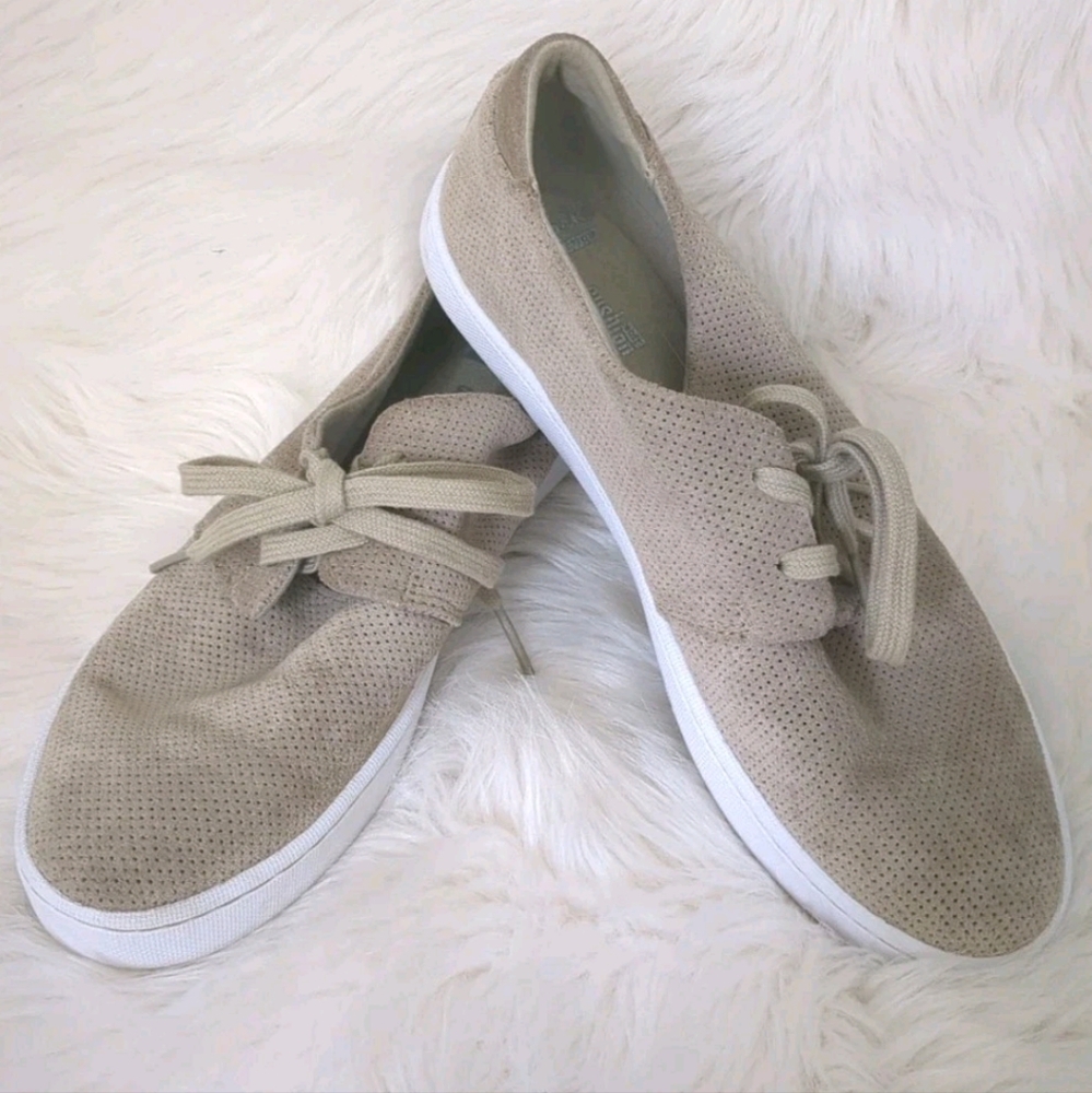 Clark's Perforated Tan Sneakers Size 9 Women's EUC